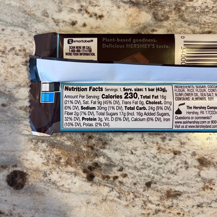 photo of Hershey's plant based oat chocolate confection almond & sea salt shared by @dianna on  08 Jul 2023 - review