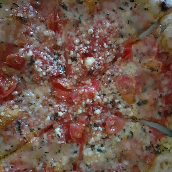 photo of Vemondo Margherita Pizza wholemeal flour shared by @anev on  08 Feb 2023 - review