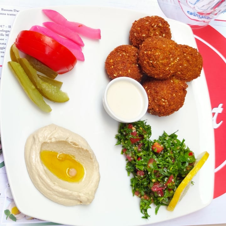 photo of Beirut Snack Falafel shared by @angelarusso on  03 Jun 2023 - review
