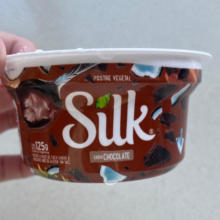 photo of Silk Almondmilk Coconut Chocolate Yogurt Alternative shared by @veggihallows on  14 Jan 2023 - review