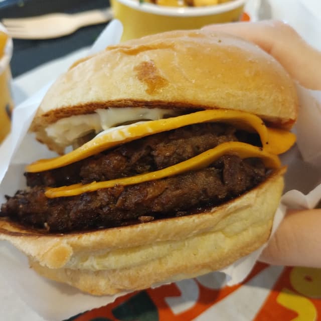 Photo of the dish “Joy Cheeseburger”