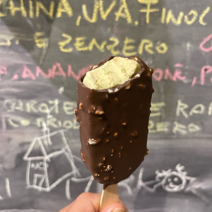 photo of Valsoia Gelato gran stecco triplo Pistacchio shared by @loveg on  18 May 2023 - review