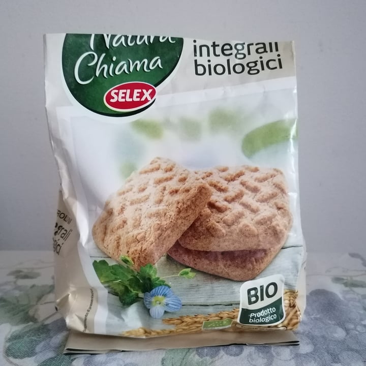 photo of Natura chiama selex Frollini Integrali Biologici shared by @govegan2020 on  12 May 2023 - review