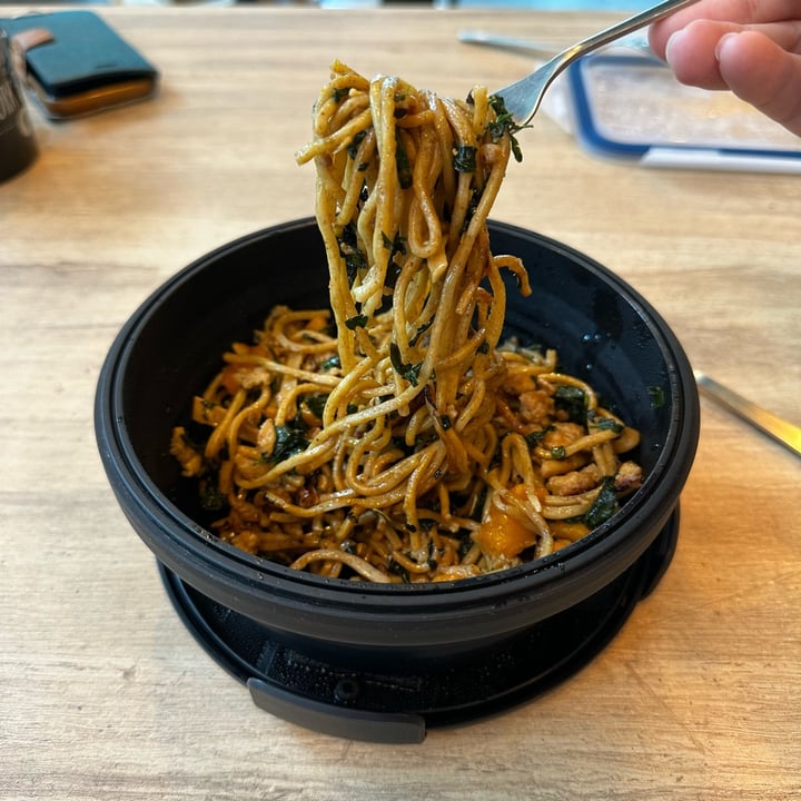 photo of Leong Guan Food Manufacturer Wholegrain noodles shared by @dafnelately on  18 Apr 2023 - review