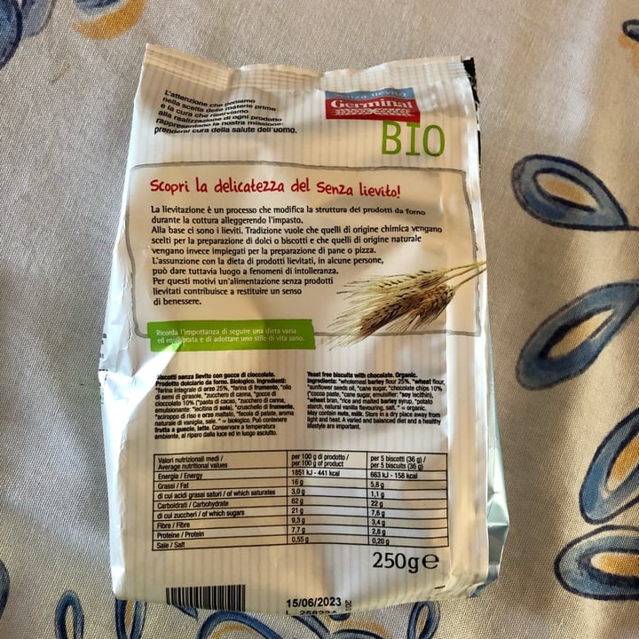 photo of Germinal Bio Biscotti senza lievito con gocce di cioccolato shared by @luana92 on  11 Mar 2023 - review