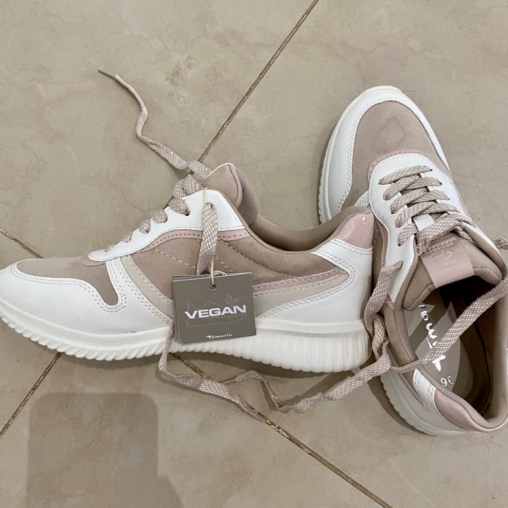 photo of Tamaris Sneakers shared by @aryveg on  16 Jun 2023 - review