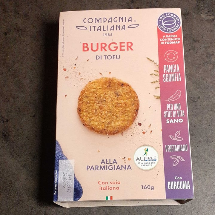 photo of Compagnia Italiana Burger di Tofu alla Parmigiana shared by @cats-01 on  04 Aug 2023 - review