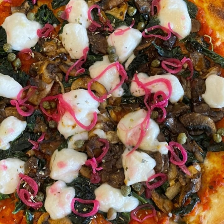 photo of Alchemy Spinach & Mushroom Pizza shared by @teamaldous on  27 Jul 2023 - review