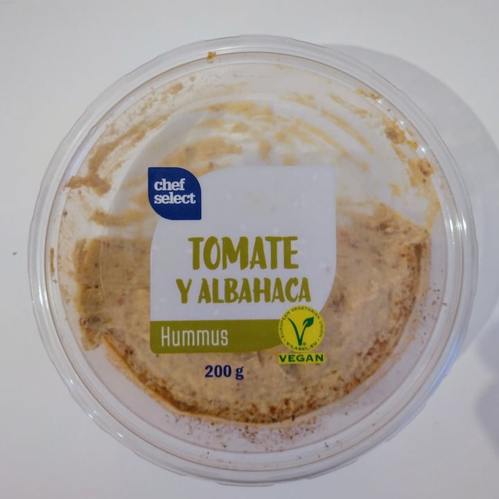 photo of Chef Select Hummus Tomate y Albahaca shared by @troosti on  07 Jan 2023 - review
