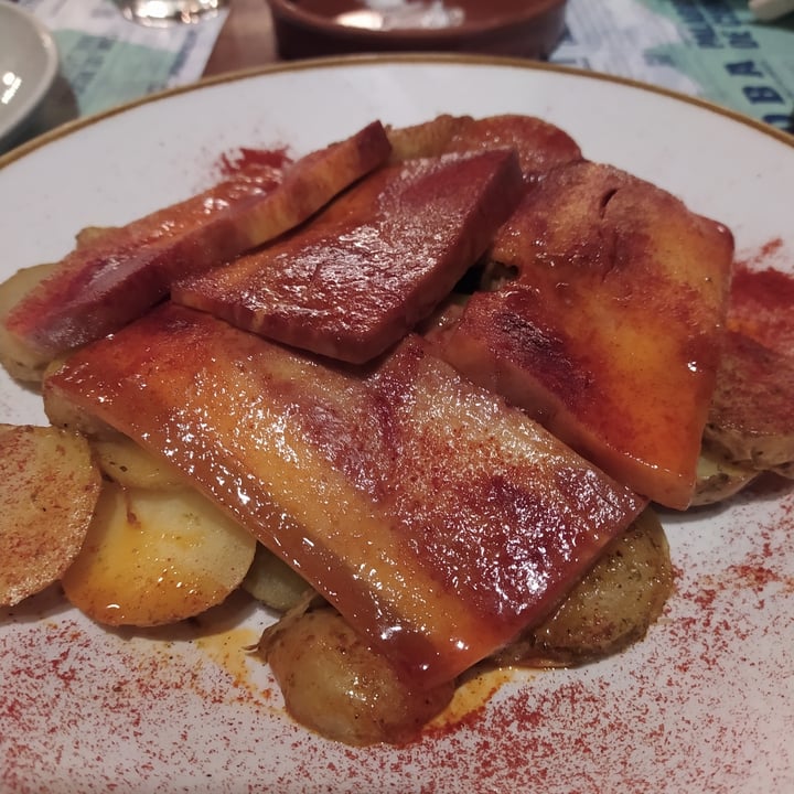 photo of Distrito Vegano Lacón a la gallega shared by @angelesrocaz on  30 Jan 2023 - review
