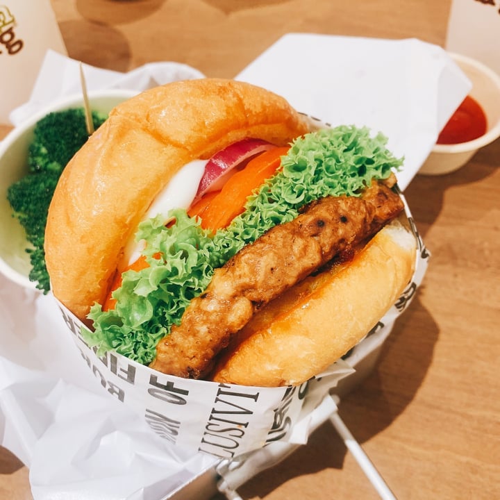 photo of VEGANBURG Woodleigh Teriyaki Burger shared by @meixin2603 on  24 Jun 2023 - review