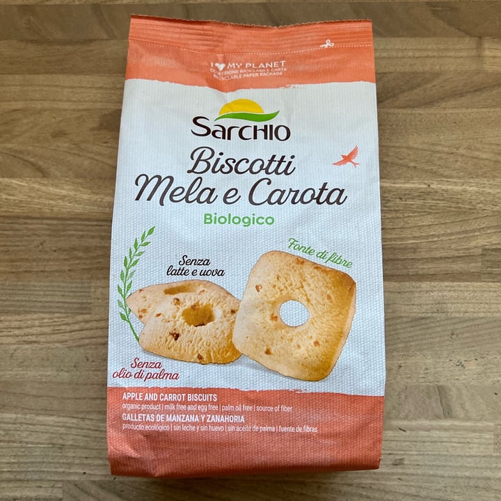 photo of Sarchio Biscotti Mela E Carote shared by @alessiof91 on  15 Apr 2023 - review