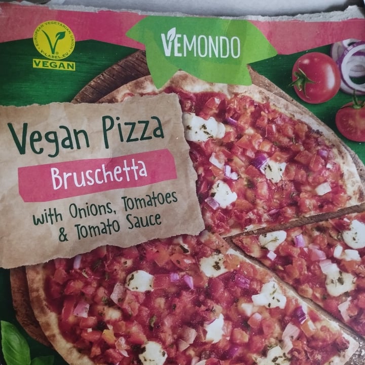 photo of Vemondo  Vegan Pizza Bruschetta shared by @armin90 on  03 Mar 2023 - review
