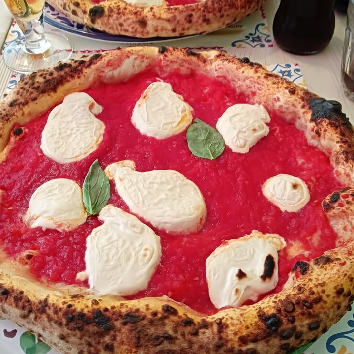 photo of Pizzium - Como Margherita VEGANA shared by @alicevee on  21 May 2023 - review