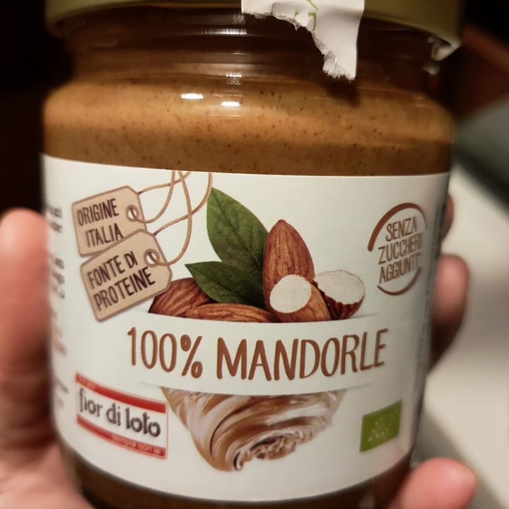 photo of Fior di Loto burro 100% mandorle shared by @linda89 on  13 May 2023 - review