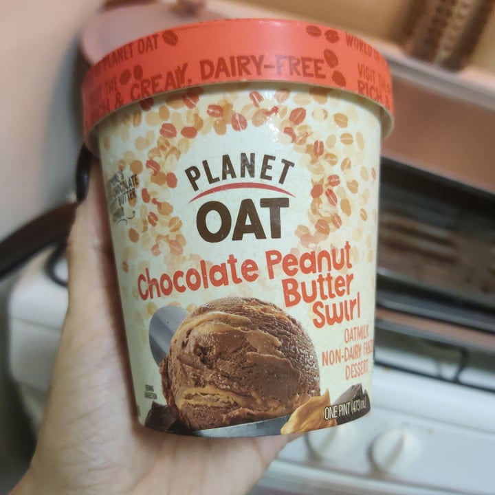 photo of Planet Oat Chocolate Peanut Butter Swirl Oatmilk Ice Cream shared by @pigeonsformiles on  11 Mar 2023 - review