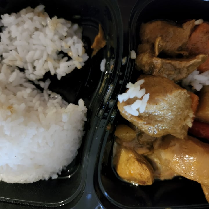 Z Compound Food Park Diliman, Lungsod Quezon, Philippines Vegan Chickun