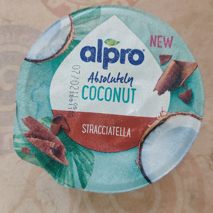 photo of Alpro Absolutely Coconut Stracciatella shared by @fiorubino on  06 Feb 2023 - review