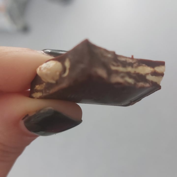 photo of Moser Roth chocolat création feinherb mandel shared by @wandavetveg on  11 Jan 2023 - review