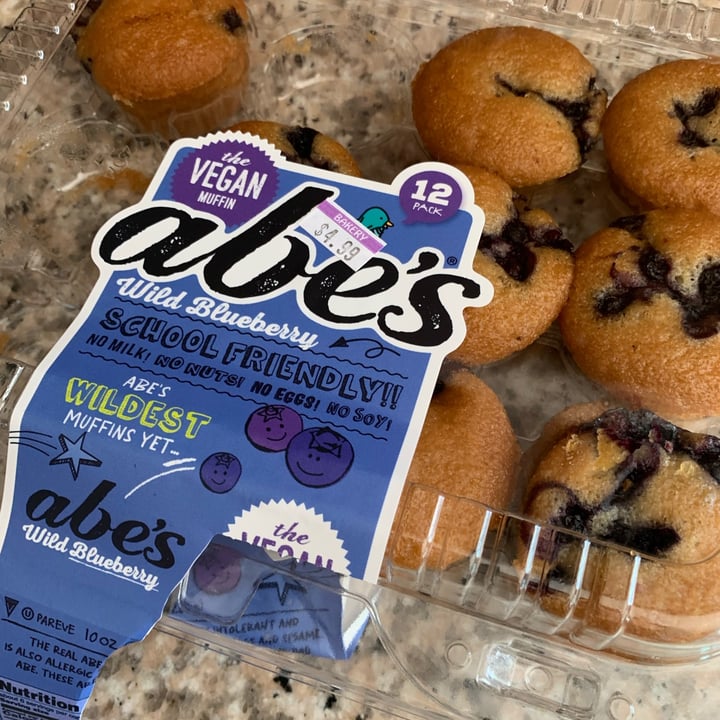 photo of Abe's Vegan Muffins Wild Blueberry Muffin shared by @moozoogabba on  10 Jun 2023 - review