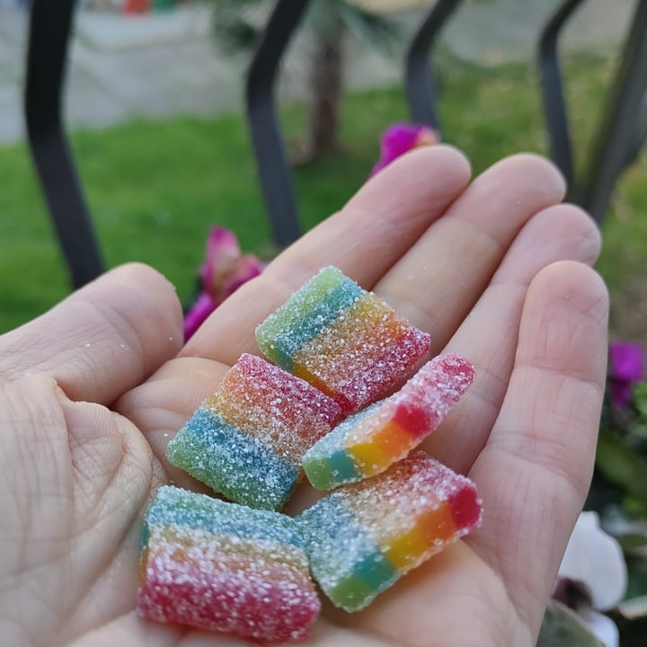 photo of Fruit-tella Bites frizz shared by @dratini on  07 Jan 2023 - review