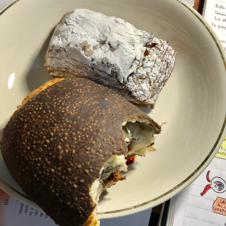 photo of Craft Vegan Bakery Pain Au Chocolat shared by @vegandann on  19 Jan 2023 - review
