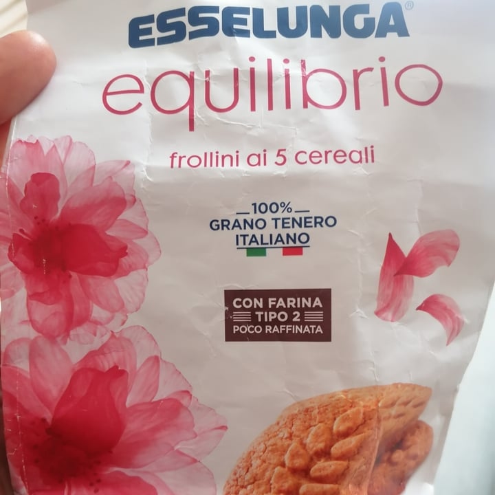 photo of Esselunga equilibrio biscotti ai 5 cereali shared by @astrid2017 on  02 May 2023 - review
