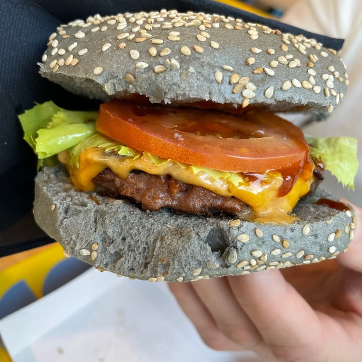 photo of Impact Food Smoked Burger Redefine shared by @greta08 on  16 Jan 2023 - review