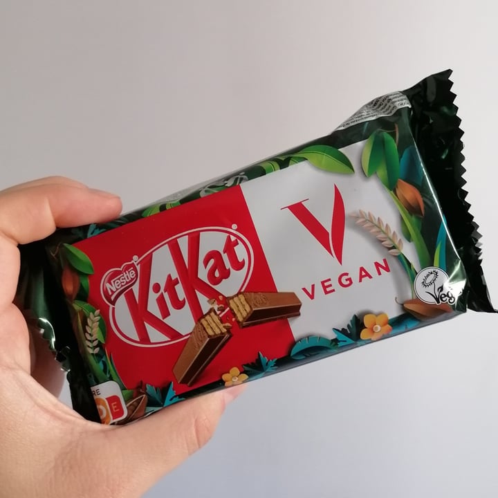 photo of Nestlé Kitkat Vegan shared by @jessicarebeg on  09 Jul 2023 - review