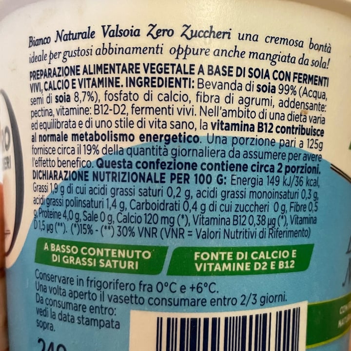 photo of Valsoia Yogurt Bianco Naturale Zero Zuccheri shared by @aleluthien on  08 Aug 2023 - review