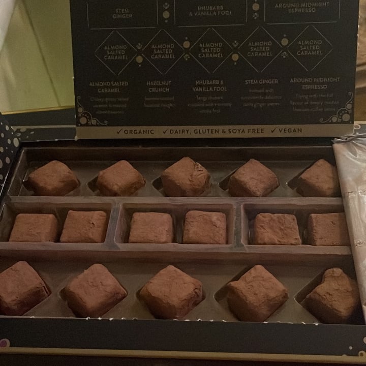 photo of Booja-Booja Booja Booja chocolate truffles shared by @katmarievegan on  05 Jan 2023 - review