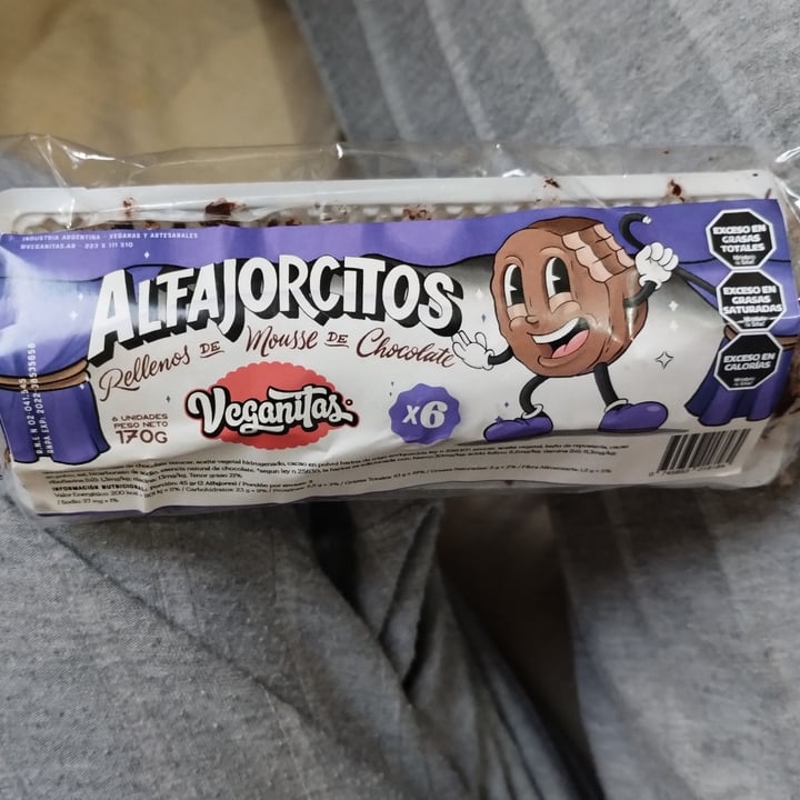 photo of Veganitas Alfajorcitos Rellenos De Mousse De Chocolate shared by @aymaraluz on  25 Mar 2023 - review