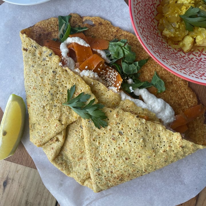 photo of Hang Ten Cafe Loxy Lady Salty Crepe shared by @upmyeco on  13 Jan 2023 - review
