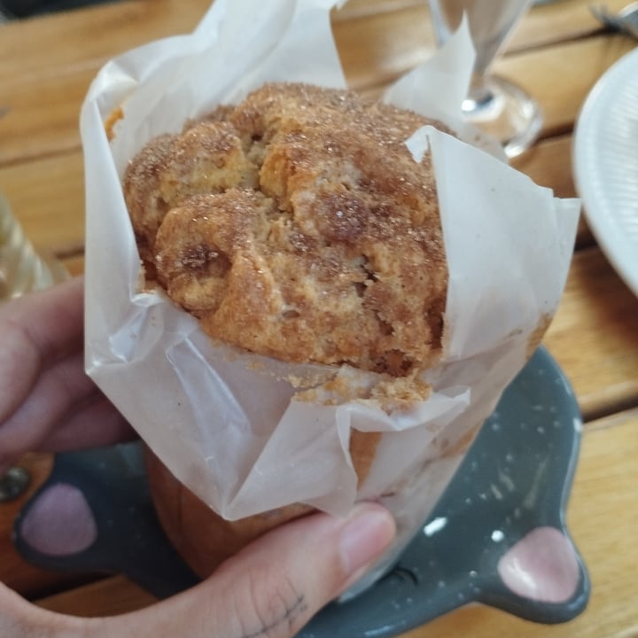 photo of Berry Bistro Muffin de manzana y canela shared by @krkn on  20 Jan 2023 - review