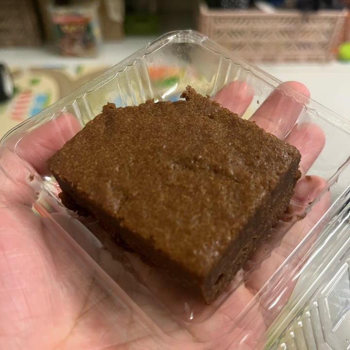 photo of Buddha Tooth Relic Temple and Museum vegan brownie shared by @soy-orbison on  18 Apr 2023 - review