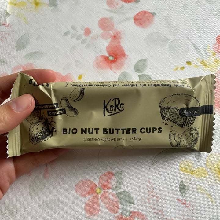photo of Koro bio nut butter cups strawberry cashews shared by @sfiziboom on  29 Jul 2023 - review