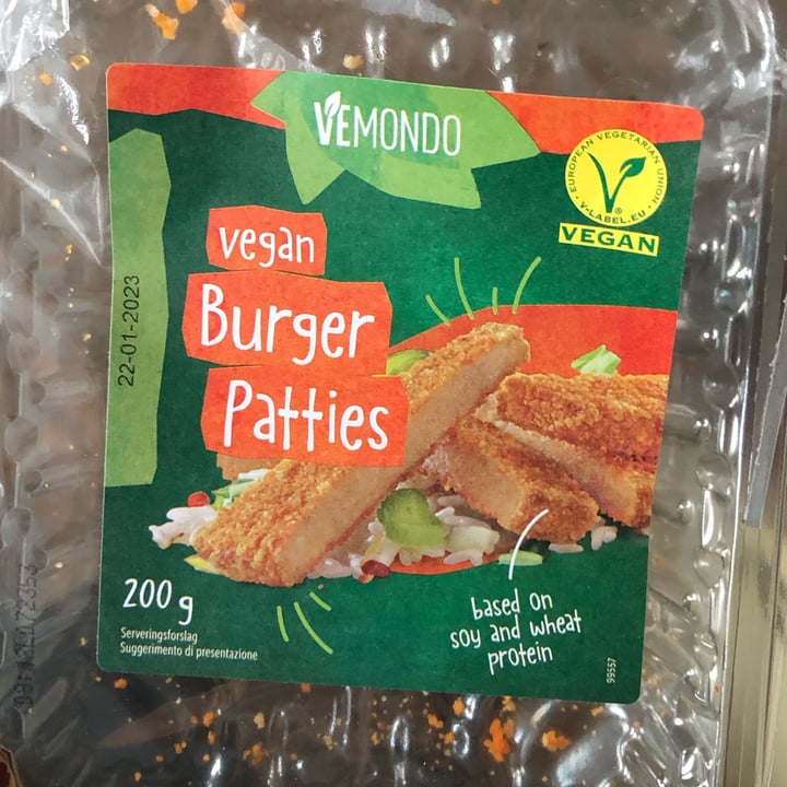photo of Vemondo Vegan Burger Patties shared by @spazioverdegreen on  16 Jan 2023 - review