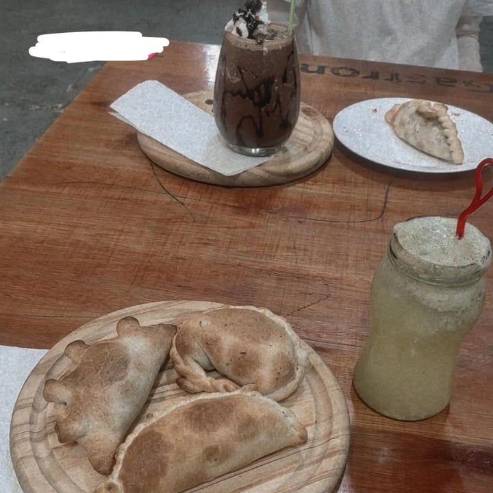 photo of Menta & Limón Vegan empanadas shared by @argentinaveggie on  09 Jul 2023 - review