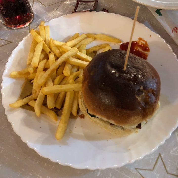 photo of Arcadia burger vegano shared by @gioririz on  21 Dec 2022 - review