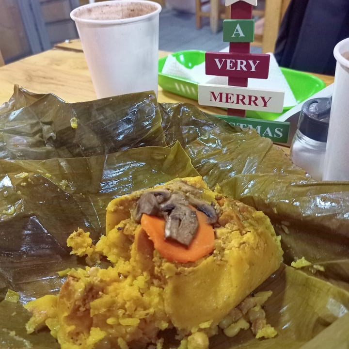 photo of De Nobles Tamal Vegano shared by @gissellearthling on  27 Jan 2023 - review