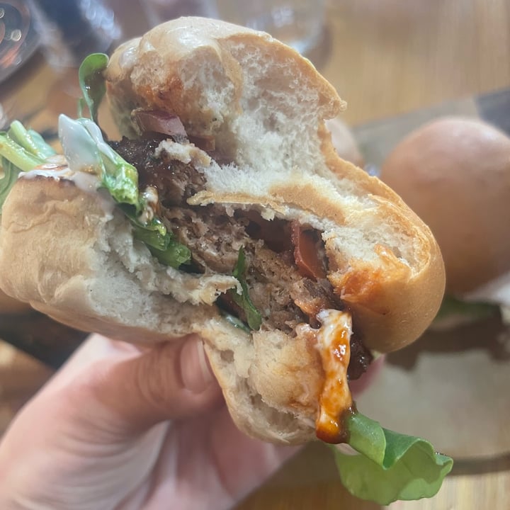 photo of Kaylee's Eatery Trio of sliders shared by @cdg2399 on  19 Jul 2023 - review