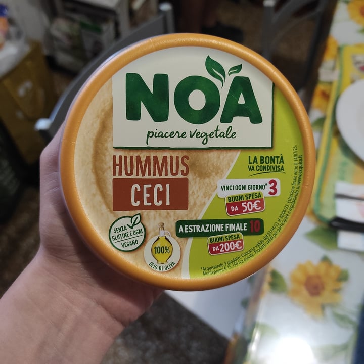 photo of Noa Hummus Di Ceci shared by @saporidichiara on  16 May 2023 - review