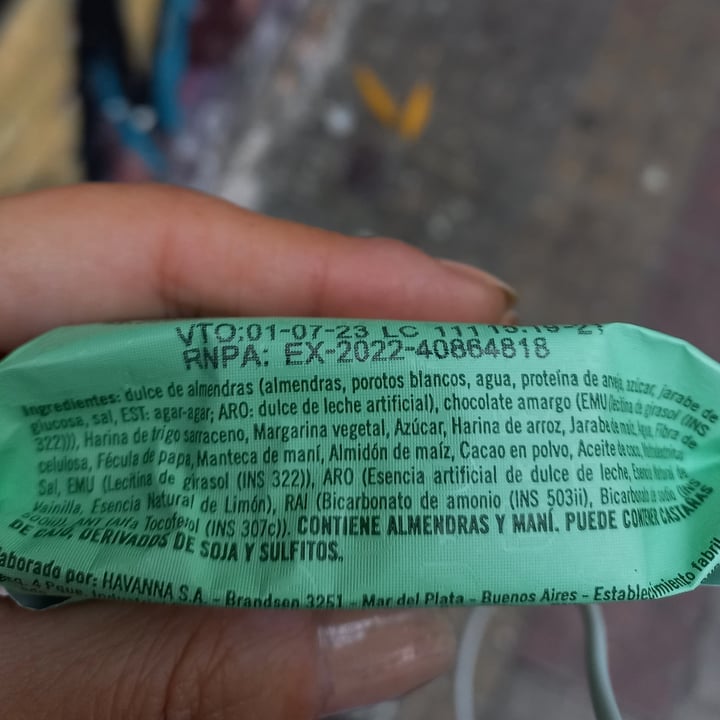 photo of Havanna Alfajor Vegano shared by @brenduliiii on  01 May 2023 - review