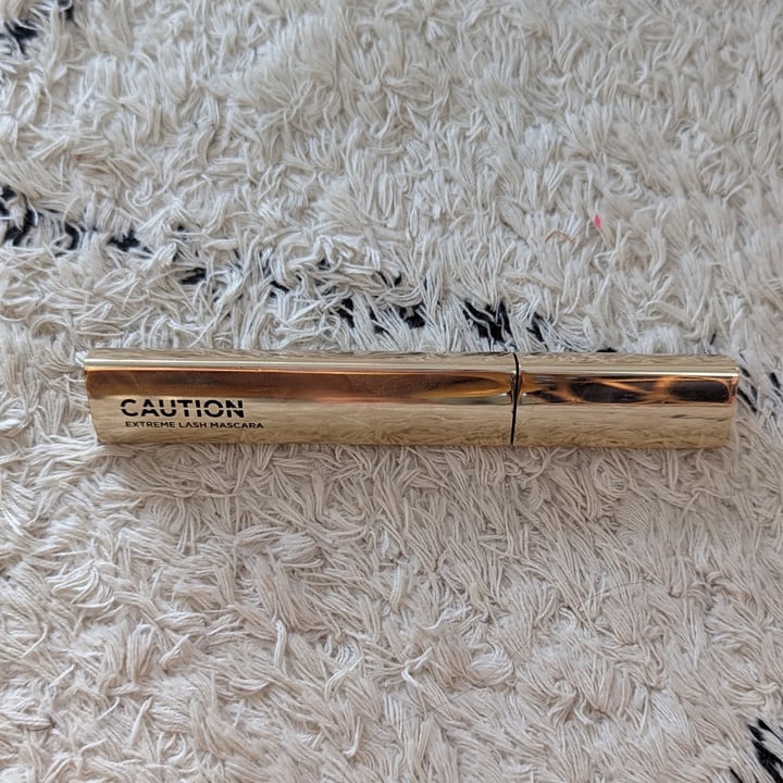 photo of Hourglass CAUTION  extreme lash mascara shared by @laurakantor22 on  17 Jul 2023 - review