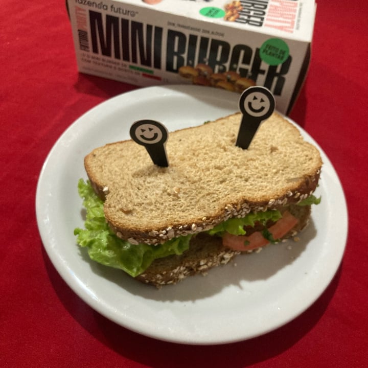photo of Fazenda Futuro - Future Farm Futuro Party Mini Burger shared by @allecrodrigues on  05 Jul 2023 - review