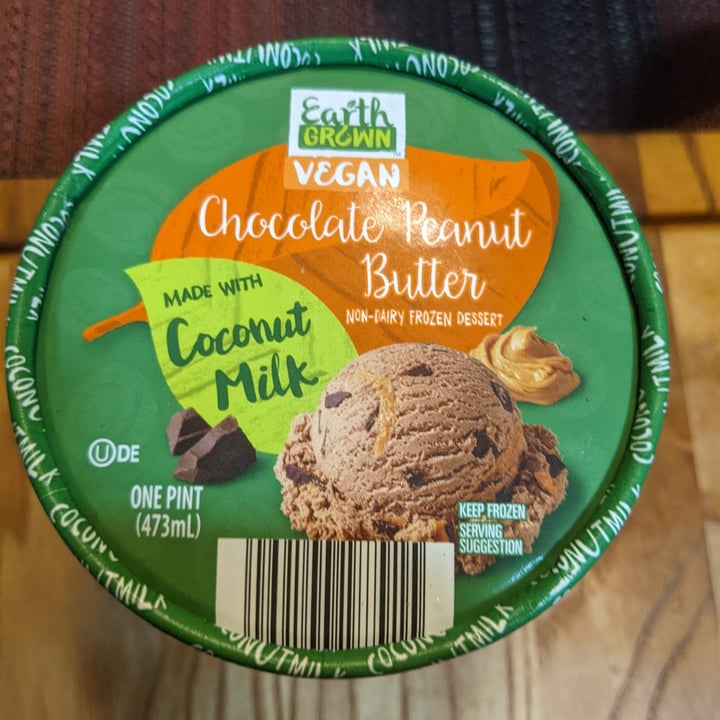 photo of Earth Grown Chocolate peanut butter coconut milk ice cream shared by @caseyveganforlife on  17 Jul 2023 - review