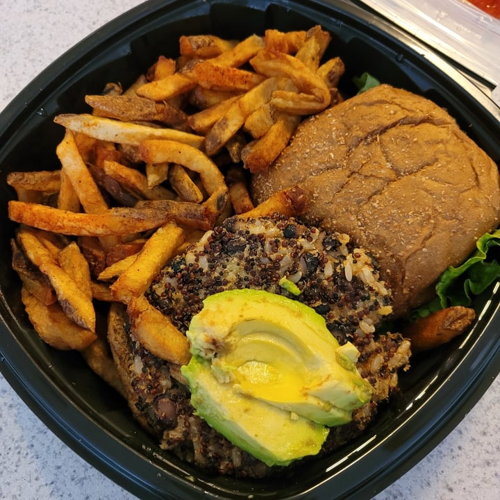 photo of Twisted Root Burger Co. Waco Vegabond Burger shared by @strawberrycupcake on  30 May 2023 - review