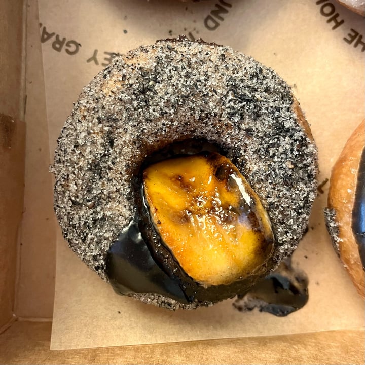 photo of Holey Grail Donuts Black Sabbath Donut shared by @kyu on  11 Apr 2023 - review