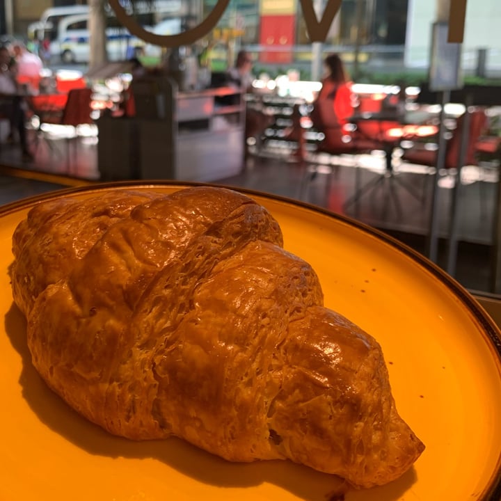 photo of Privé Paragon Croissant shared by @nonya on  05 Jun 2023 - review