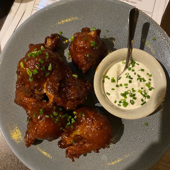 photo of Calle Rey Buffalo Cauliflower Wings shared by @blacklilyleaf on  14 Aug 2023 - review